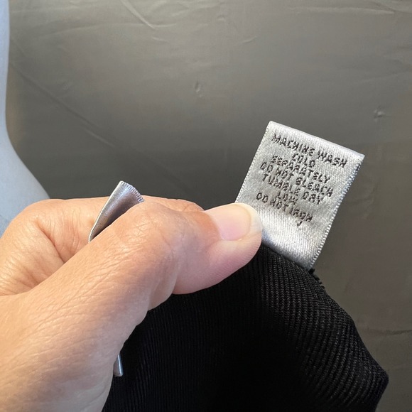 Chicos Travelers Black Midi Slip Skirt Size 2 /Large Travel Comfort - Picture 7 of 8